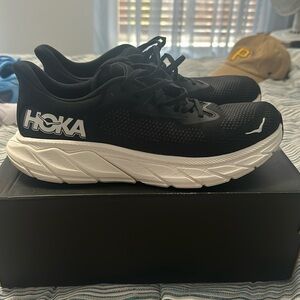 Hoka Arahi 7. Size 10.5